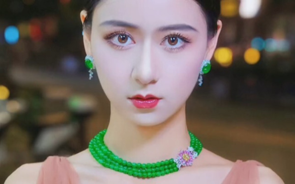 翡翠的原石切割